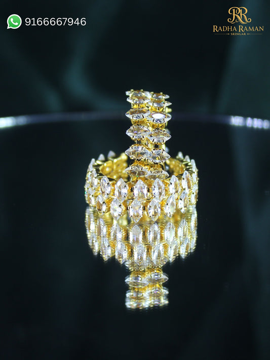 Sudarsh Heera Pushp Shri Hast Shringar