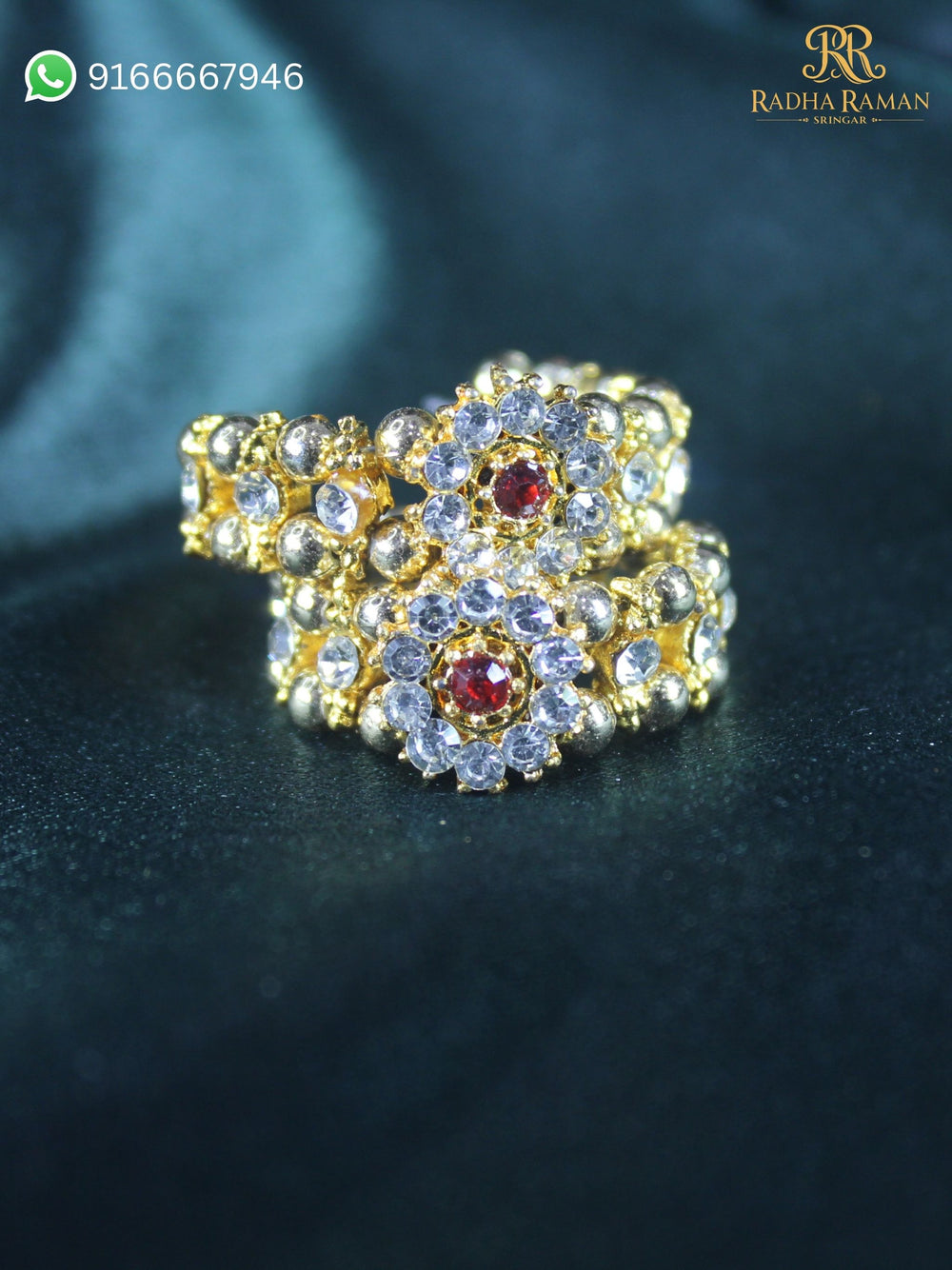 Shri Hast–Charan Shringar