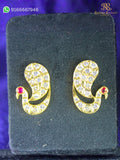 Gulabi Mayurakrit Kundal – Heera | Radha Raman Shringar