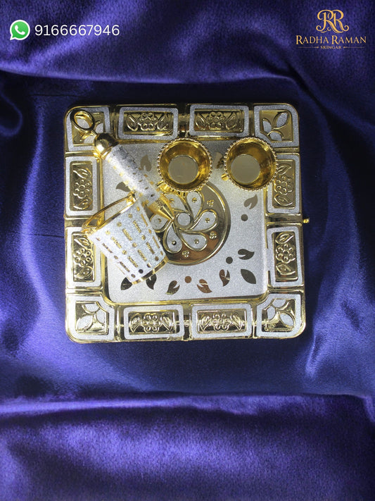 laddu gopal holi decoration