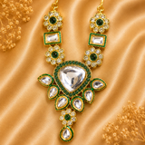 Divya Shringar Haar Mala — Elegant Mala for Thakur Ji | 7 CM