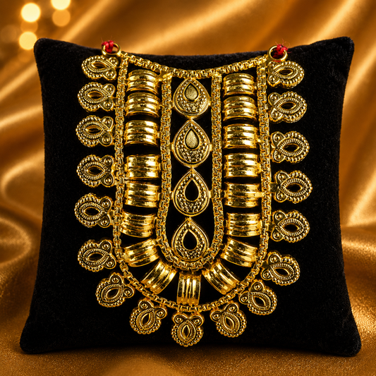 Dwarka Naresh Mahashringar Haar | Radha Raman Shringar | Height - 7.5 cm Width 5.5 cm